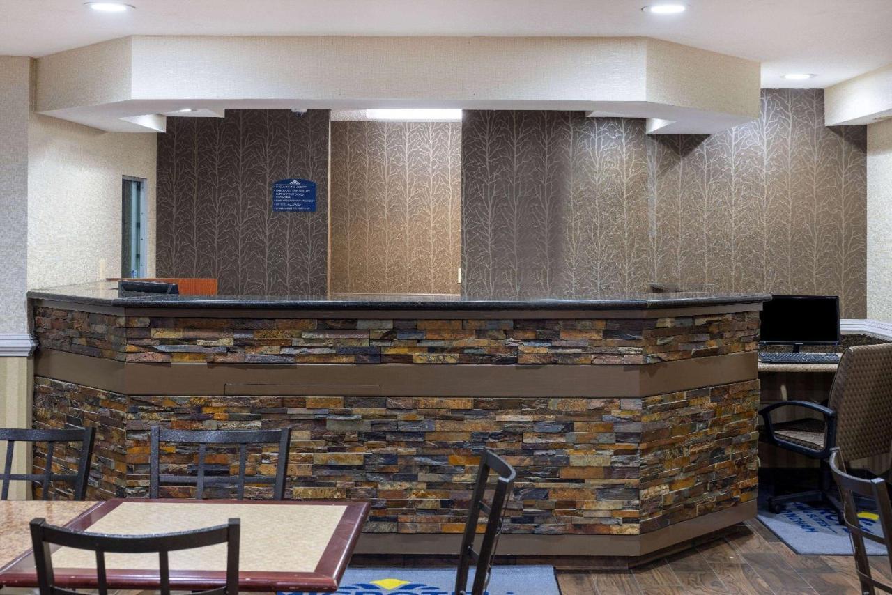 Microtel Inn And Suites - Σόλσμπερι Εξωτερικό φωτογραφία